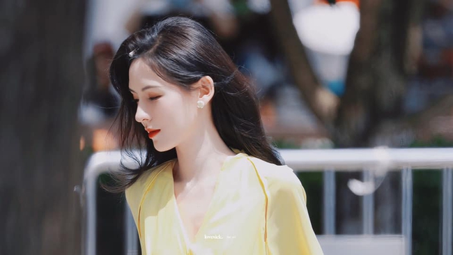 "Búp bê" Dữ Quân Ca - Trương Dư Hi lộ đôi chân đẹp không thua Dương Mịch, nhan sắc thế nào mà gây sốc visual - Ảnh 7.