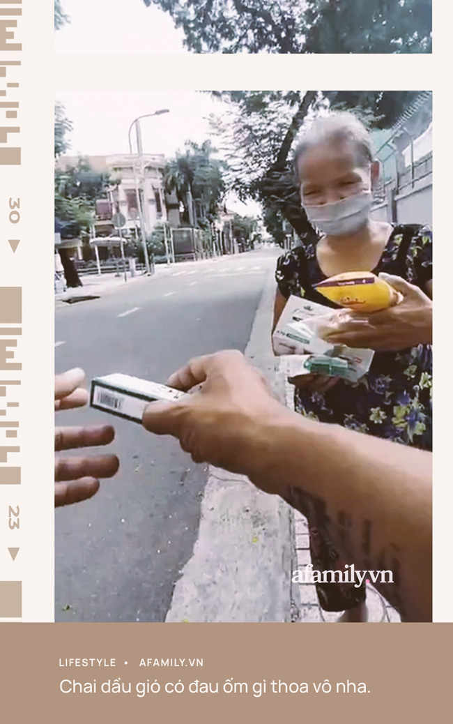 Hiện tượng "'Lâm Ống Húc" đi khắp Sài Gòn phát cho bà con từng chiếc bánh, bịch sữa với những câu nói chân tình khiến ai nghe qua cũng "thấy thương dữ vậy trời!" - Ảnh 6. Hiện tượng "'Lâm Ống Húc" đi khắp Sài Gòn phát cho bà con từng chiếc bánh, bịch sữa với những câu nói chân tình khiến ai nghe qua cũng "thấy thương dữ vậy trời!" - Ảnh 6.
