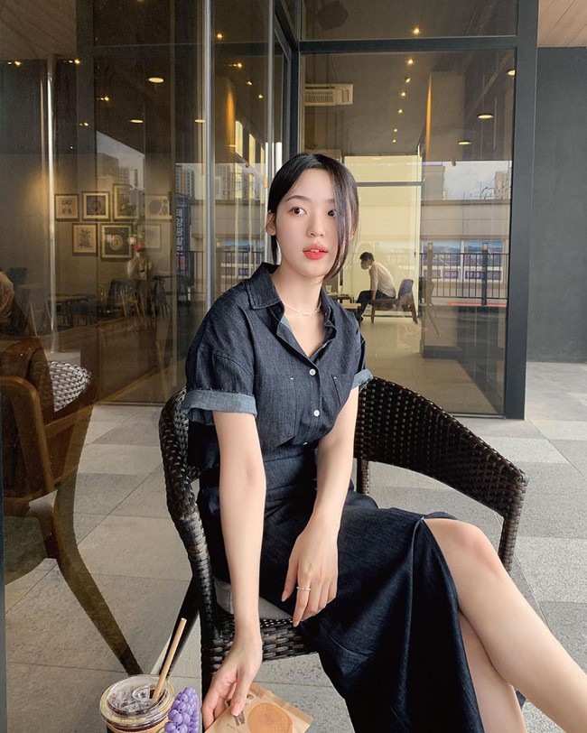 Mặc đồ denim đẹp như gái Hàn với 12 công thức trẻ trung, nhưng vẫn thanh lịch đúng tuổi 30+ - Ảnh 9.
