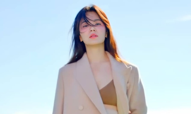 Song Hye Kyo thừa nhận gặp nhiều khó khăn khi quay phim mới, tiết lộ cực sốc về nhân vật mà cô sắp thể hiện trên màn ảnh - Ảnh 3.