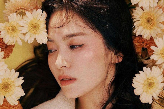 Song Hye Kyo thừa nhận gặp nhiều khó khăn khi quay phim mới, tiết lộ cực sốc về nhân vật mà cô sắp thể hiện trên màn ảnh - Ảnh 2.