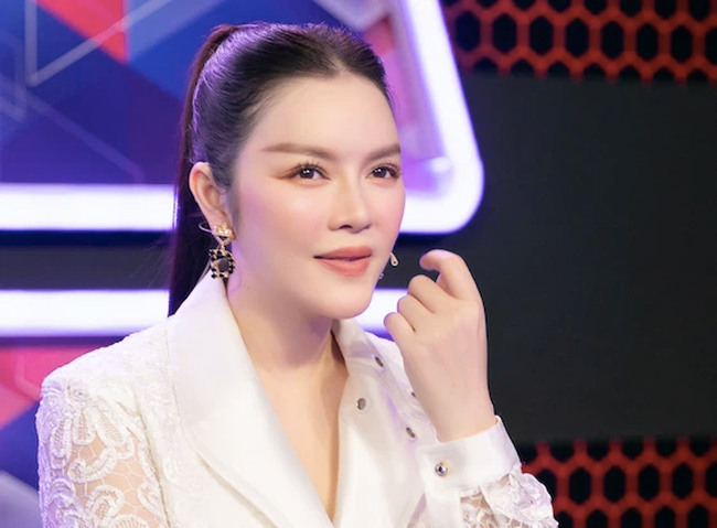 Lùm xùm lớn nhất của Lý Nhã Kỳ: Bị nghi học ở trường nuôi dạy... cún, 1 độc giả viết thư tố cáo dài dằng dặc - Ảnh 1. Lùm xùm lớn nhất của Lý Nhã Kỳ: Bị nghi học ở trường nuôi dạy... cún, 1 độc giả viết thư tố cáo dài dằng dặc - Ảnh 1.