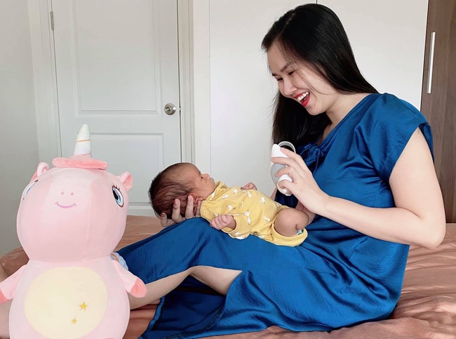 Võ Hạ Trâm bất ngờ tiết lộ những ngày kiệt sức vì thiếu sữa, stress sau 2 tháng sinh con - Ảnh 3.