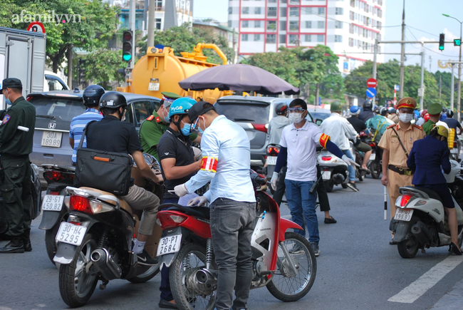 Hà Nội: Xem xét nới lỏng một số hoạt động dựa trên tình hình thực tế sau ngày 15/9 - Ảnh 2.