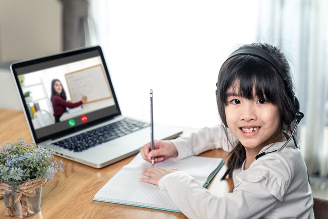 Nếu thời điểm này trường yêu cầu học sinh đến trường, tôi thà cho con "đúp" 1 năm - Ảnh 1. Nếu thời điểm này trường yêu cầu học sinh đến trường, tôi thà cho con "đúp" 1 năm - Ảnh 1.