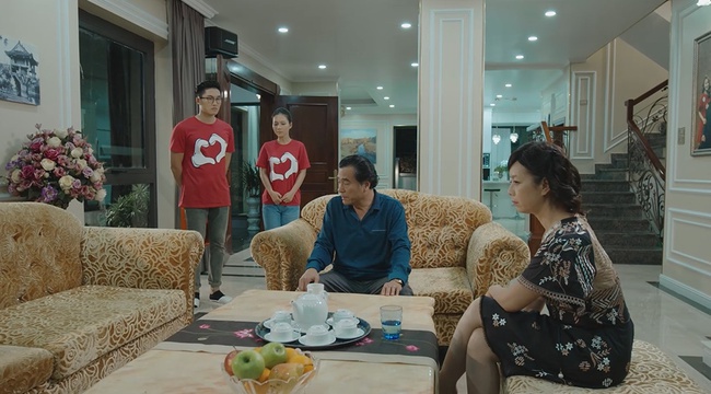 Mặt nạ hạnh phúc: Hân thú nhận mọi việc, bà Trang ngã ngửa vì chồng con bênh ôsin chằm chặp - Ảnh 3.