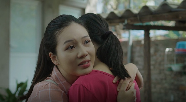 Mặt nạ hạnh phúc: Hân thú nhận mọi việc, bà Trang ngã ngửa vì chồng con bênh ôsin chằm chặp - Ảnh 8.