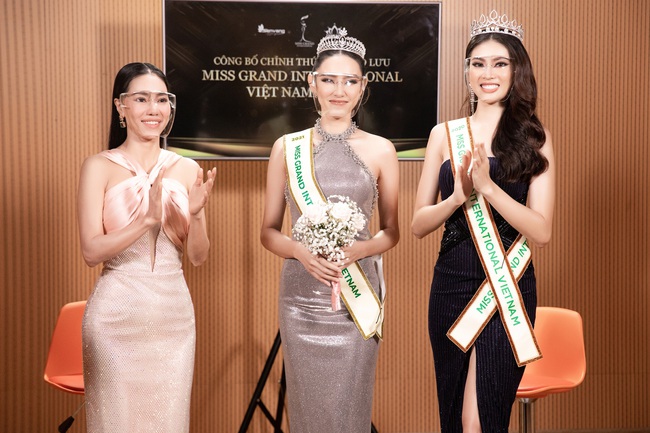 Màn đọ body &quot;cực nóng&quot; của hai nàng Hậu đại diện Việt Nam tại Miss Grand International - Ảnh 7.