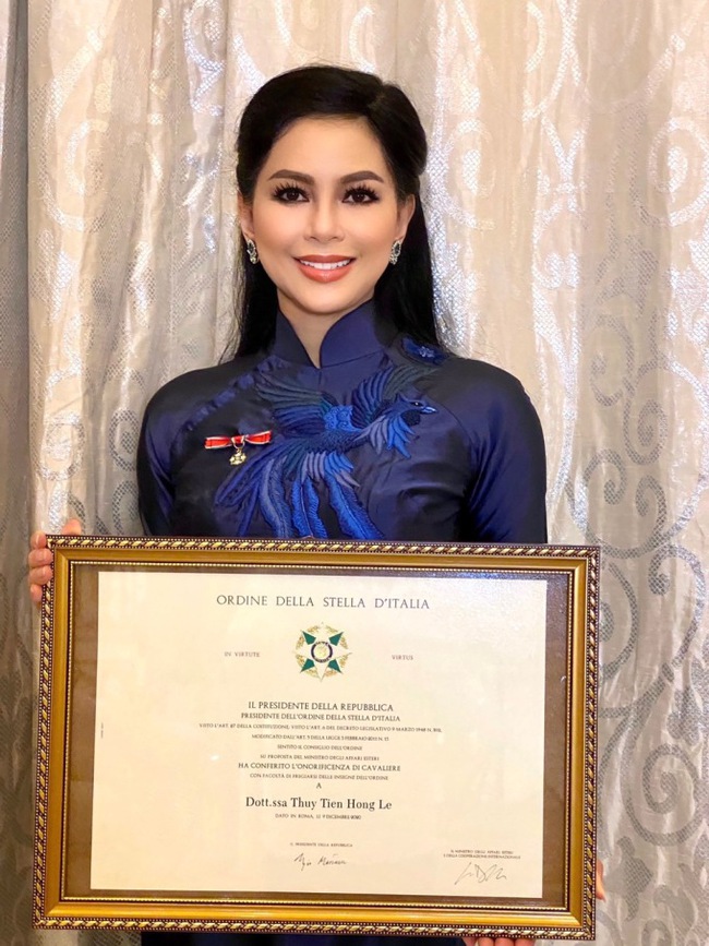 CEO IPPG - vợ của doanh nhân Johnathan Hạnh Nguyễn nhận huân chương công trạng Italy - Ảnh 2.