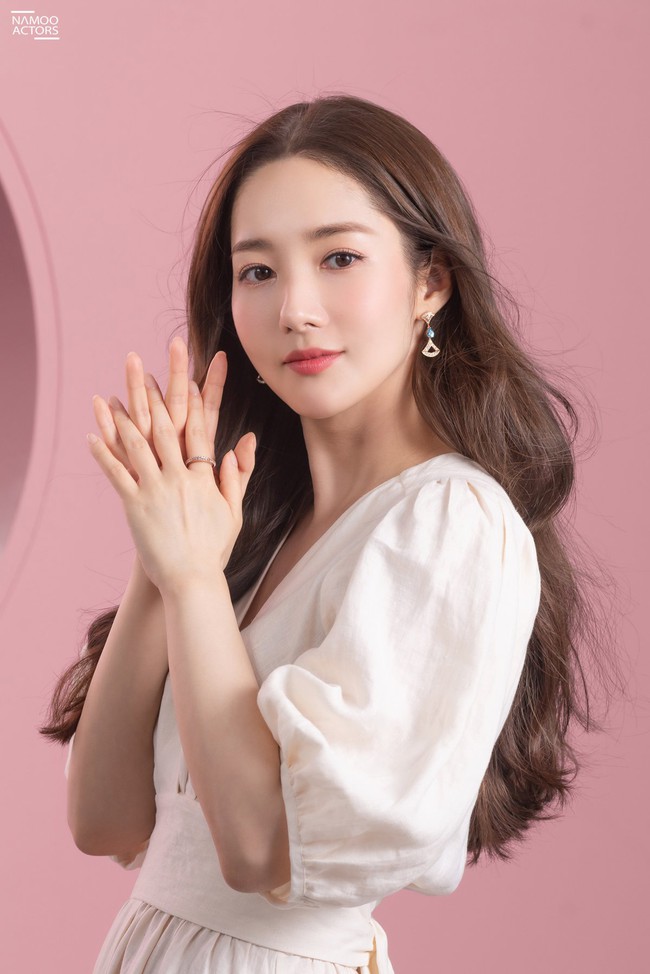 Park Min Young khoe cận nhan sắc đỉnh cao ở tuổi U40, quả xứng danh là &quot;nữ hoàng dao kéo&quot; - Ảnh 5.