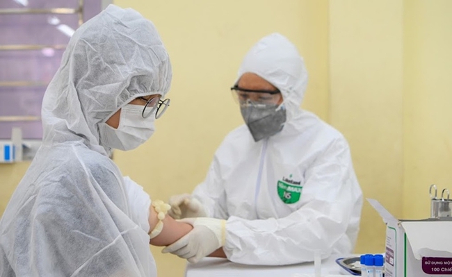 Xuất hiện trào lưu dùng Betadine làm thuốc xịt mũi, nước súc miệng để ngăn chặn Covid-19: Chuyên gia lên tiếng cảnh báo! - Ảnh 6. Xuất hiện trào lưu dùng Betadine làm thuốc xịt mũi, nước súc miệng để ngăn chặn Covid-19: Chuyên gia lên tiếng cảnh báo! - Ảnh 6.