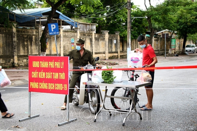 DIỄN BIẾN DỊCH NGÀY 26/9: Hà Nội không ghi nhận ca mắc mới, số ca tử vong tại TP.HCM giảm sâu kỷ lục - Ảnh 1.