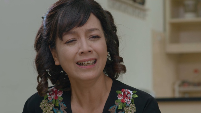Mặt nạ hạnh phúc: Hà Vy nhập viện tâm thần, bà Trang quyết nói hết sự thật chấn động về ông Tôn lẫn ông Huấn - Ảnh 6.