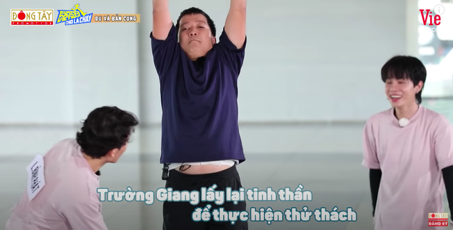 Running Man Vietnam: Trường Giang bị tụt quần trên truyền hình, phản ứng của Lan Ngọc gây đỏ mặt - Ảnh 5.