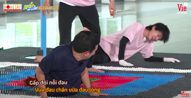 Running Man Vietnam: Trường Giang bị tụt quần trên truyền hình, phản ứng của Lan Ngọc gây đỏ mặt - Ảnh 3.