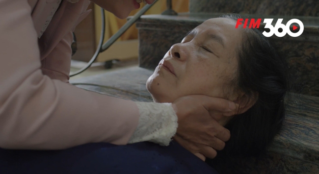 Mặt nạ hạnh phúc: Nghe bà Trang (NSƯT Chiều Xuân) tiết lộ ông Huấn (NSND Trung Anh) là bố đẻ của Hà Vy, mẹ chồng đột quỵ rồi mất - Ảnh 6.