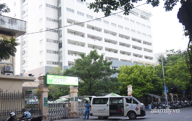 Hà Nội: Bệnh nhân dương tính SARS-CoV-2 trước khi ra viện, tạm thời phong tỏa nhà D Bệnh viện Việt Đức - Ảnh 1.