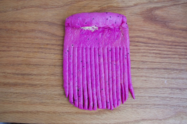 Bánh mì cuộn len thanh long mềm xốp thơm ngon - Ảnh 12.