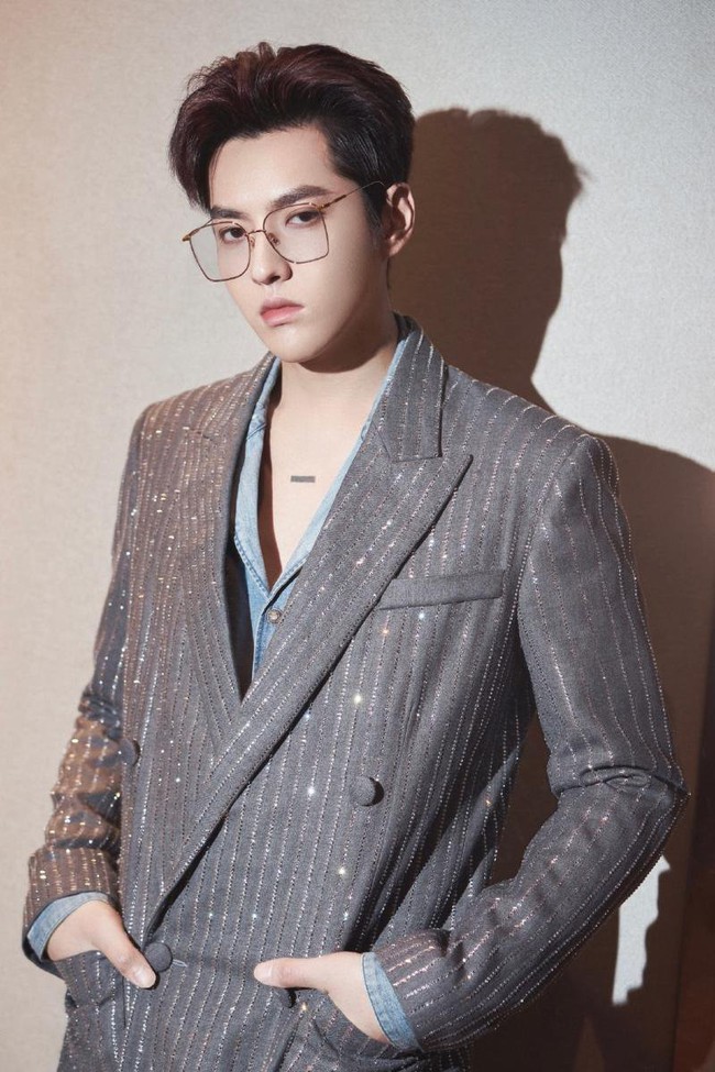 Điểm tên các minh tinh Hoa ngữ bị "triệt đường" quay lại showbiz và còn gắn thêm danh xưng đáng xấu hổ - Ảnh 1.