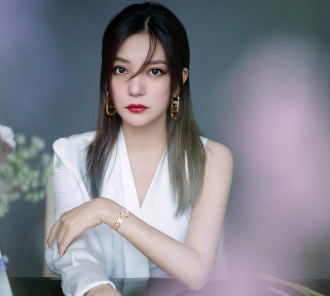 Một tháng chỉ toàn "sóng gió" của showbiz: Vbiz loạn lạc vì hai chữ "sao kê", Cbiz chứng kiện cuộc "thanh lọc" quy mô khủng nhất - Ảnh 7.