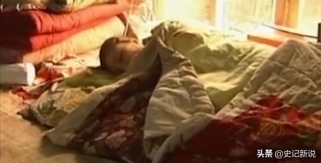 Người phụ nữ bị liệt hơn 20 năm đột nhiên đứng dậy, gia đình kinh hoàng trước lời kể của trẻ nhỏ trong nhà và kết quả kiểm tra của bác sĩ - Ảnh 2. Người phụ nữ bị liệt hơn 20 năm đột nhiên đứng dậy, gia đình kinh hoàng trước lời kể của trẻ nhỏ trong nhà và kết quả kiểm tra của bác sĩ - Ảnh 2.