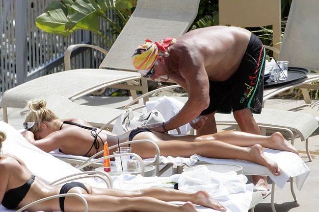 hulk-hogan2660012913024933-1642149362736138874781.jpg