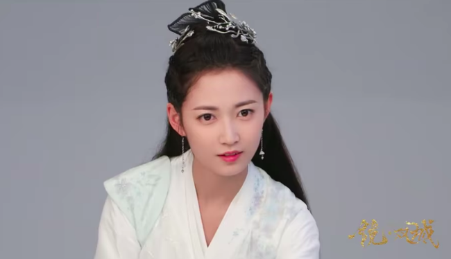 Trần Ngọc Kỳ đẹp xuất sắc khi làm người yêu Lý Dịch Phong, tạo hình thế nào mà lại giống lúc đóng Triệu Mẫn? - Ảnh 7. Trần Ngọc Kỳ đẹp xuất sắc khi làm người yêu Lý Dịch Phong, tạo hình thế nào mà lại giống lúc đóng Triệu Mẫn? - Ảnh 7.
