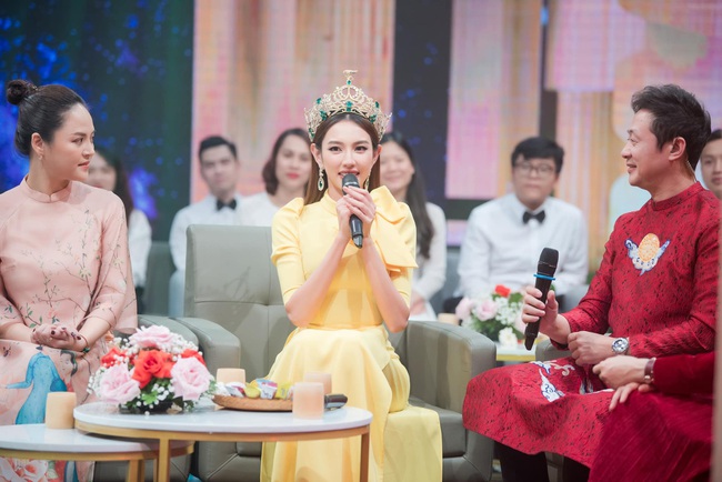 Hồng Diễm, Thu Quỳnh bất ngờ &quot;chung mâm&quot; với Hoa hậu Thùy Tiên, nữ diễn viên Hướng dương ngược nắng chiếm spotlight nhờ điều này - Ảnh 5.