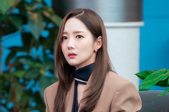 Bộ ba nhan sắc sắp bùng nổ đầu năm 2022: Son Ye Jin - Park Min Young cạnh tranh với mỹ nhân 18+ Han So Hee - Ảnh 3.