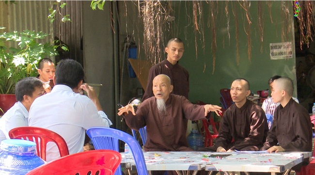 Khởi tố vụ lợi dụng tôn giáo, từ thiện ở Tịnh Thất Bồng Lai - Ảnh 1.