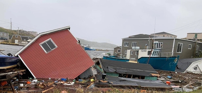 Bão Fiona gây thiệt hại lớn chưa từng thấy ở miền Đông Canada - Ảnh 1.