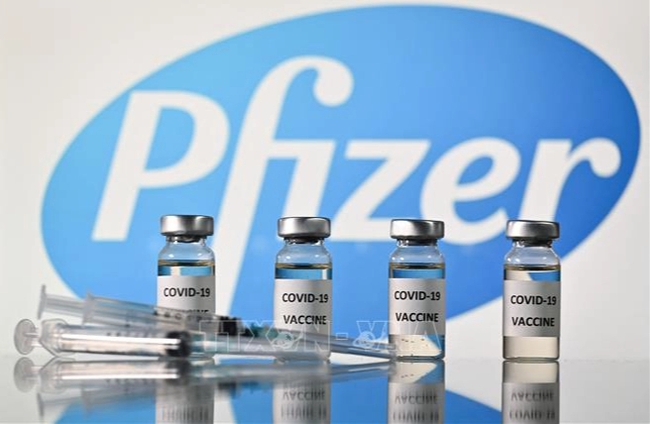 Pfizer/BioNTech thử nghiệm vaccine kết hợp phòng COVID-19 và cúm - Ảnh 1.