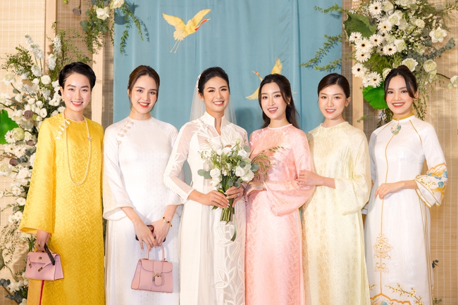 Dàn khách mời tại hôn lễ của Hoa hậu Ngọc Hân: Các Hoa - Á hậu diện áo dài thanh lịch và duyên dáng - Ảnh 5.