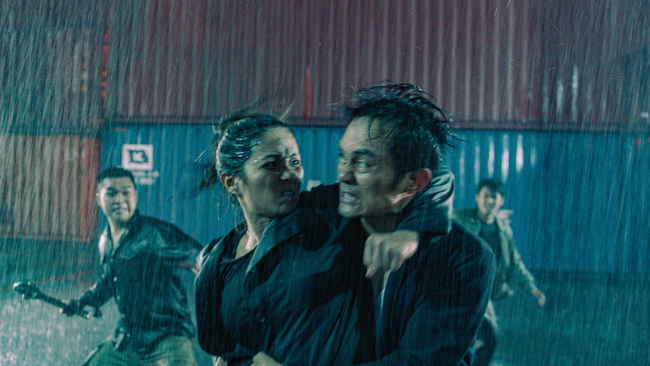 Bất ngờ chưa: &quot;Ngôi trường xác sống&quot; gây sốt toàn cầu xài chung ekip hành động với bộ phim Việt này - Ảnh 2.