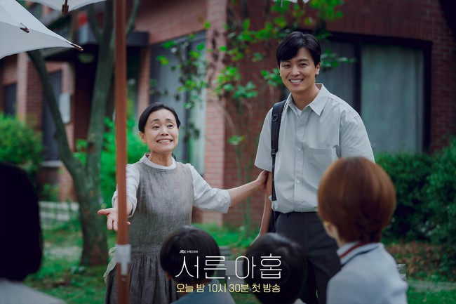 Lăn giường với tình mới ngay tập 1, phim của Son Ye Jin lập thành tích rating khủng - Ảnh 4.
