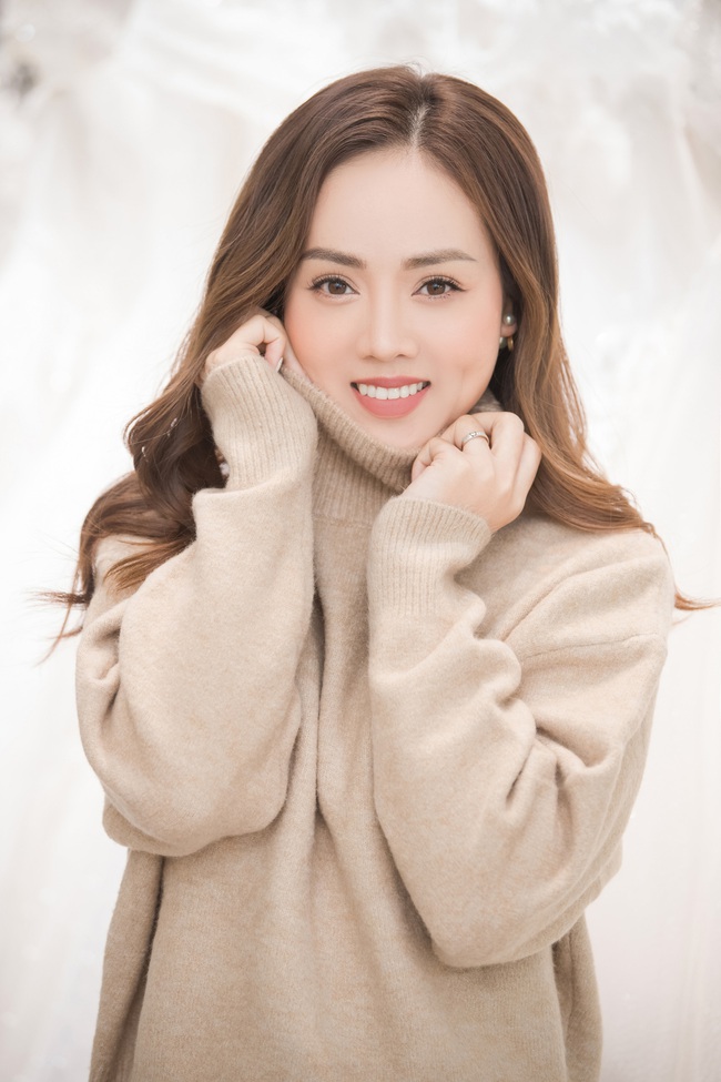 Vợ trẻ khoe ảnh giống Son Ye Jin, nào ngờ Công Lý nhận xét một câu "phũ" thế này - Ảnh 4. Vợ trẻ khoe ảnh giống Son Ye Jin, nào ngờ Công Lý nhận xét một câu "phũ" thế này - Ảnh 4.