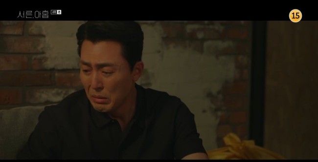 Tuổi 39 tập 4: Được bác sĩ điển trai an ủi, Son Ye Jin lột xác ngoạn mục để chăm sóc bạn thân sắp qua đời - Ảnh 7.