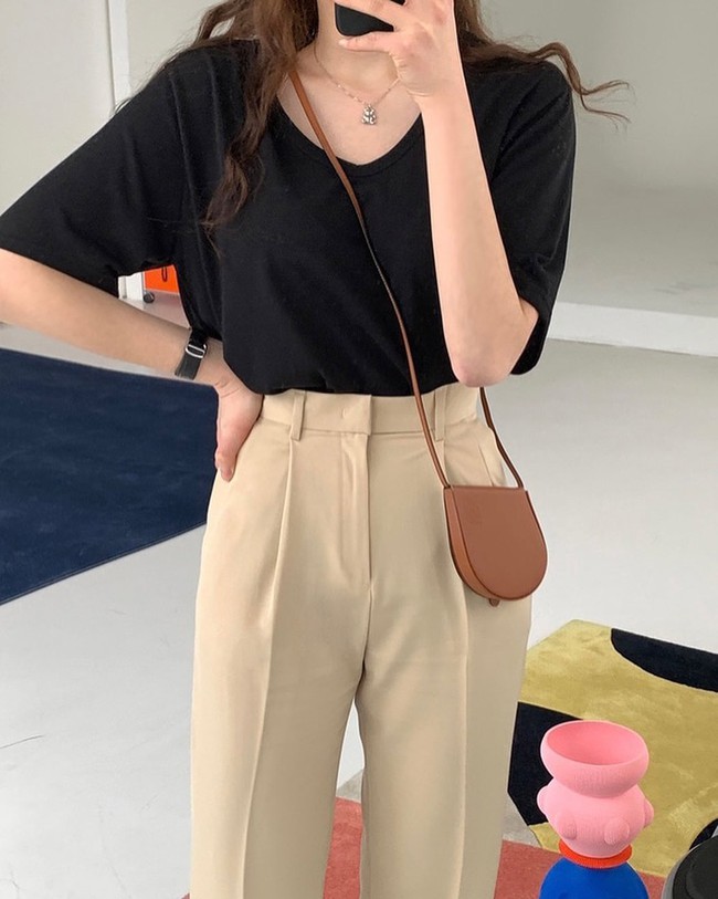 Tại sao quần âu màu be lại hot đến vậy? Ngắm một loạt outfit của gái Hàn, chị em sẽ muốn sắm ngay vài chiếc - Ảnh 7.