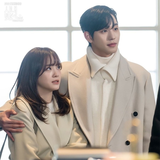 Dating at work: Small details you may have missed, Kim Se Jeong is already in love with Ahn Hyo Seop?  - Photo 4.