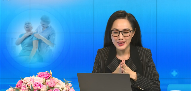 The beauty of BTV Hoai Anh challenges the regular cam on the livestream - Photo 1.