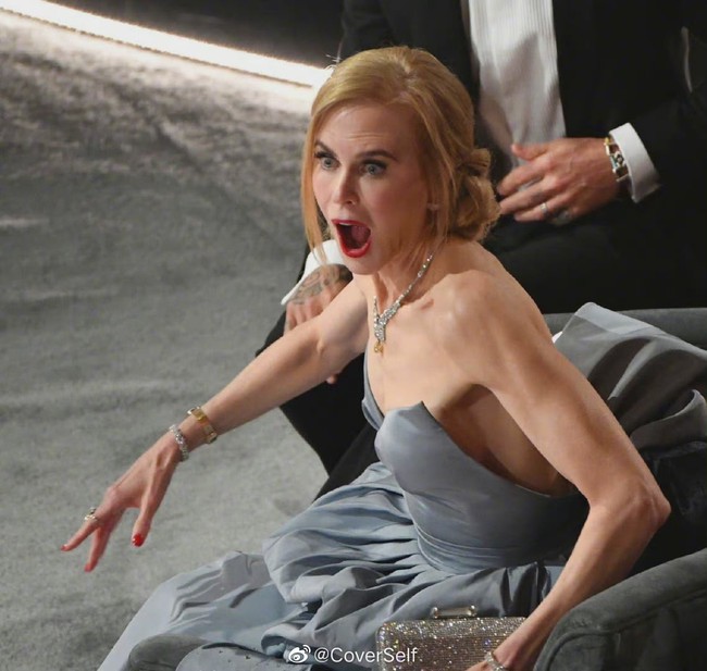 Nicole Kidman cùng dàn sao Hollywood &quot;sốc toàn tập&quot; trước cảnh Will Smith cho Chris Rock cú đấm trời giáng - Ảnh 2.