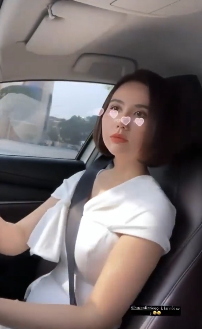 Thương ngày nắng về phần 2: Hậu trường cảnh Trang lái xe hơi chở Vân Vân &quot;ngầu đét&quot;, nữ chính diện đồ quá đẹp - Ảnh 2.