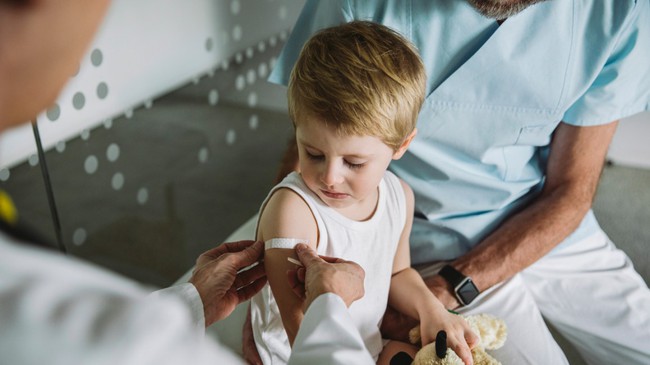 Có bao nhiêu loại bệnh sốt ở trẻ em? Hướng dẫn cách nhận biết sớm nhất - Ảnh 2.