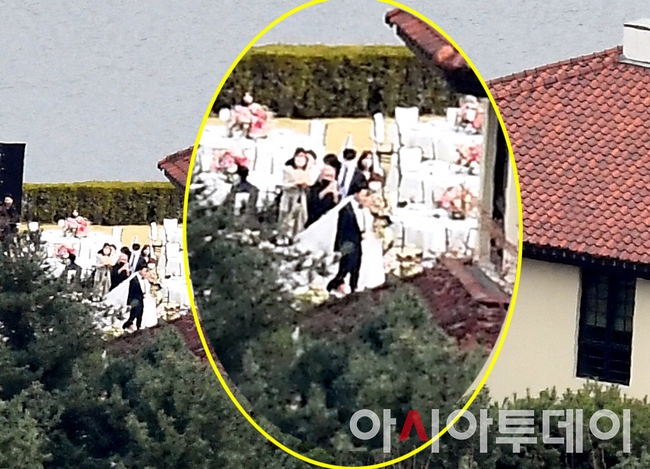 HOT: Rò rỉ hình ảnh Hyun Bin nắm tay Son Ye Jin bước vào lễ đường - Ảnh 1.
