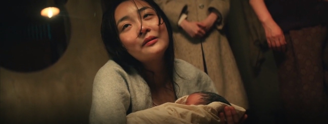 Pachinko episode 6: Kim Min Ha gave birth to a son, Lee Min Ho demanded to leave his wife - Photo 4.