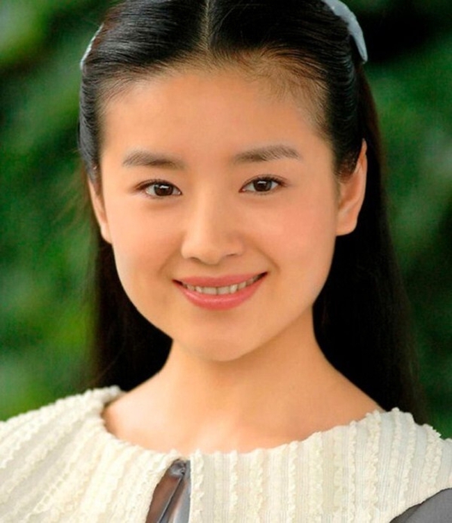 &quot;Chúc Anh Đài&quot; đẹp nhất màn ảnh Hoa ngữ khoe nhan sắc tuổi 42 khiến netizen không khỏi tiếc nuối - Ảnh 4.