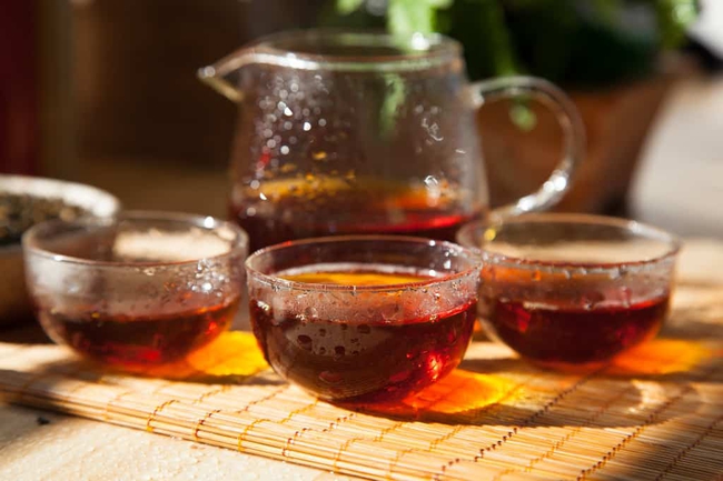 5 loại nước quen thuộc được những người sống lâu nhất thế giới dùng mỗi ngày, 1 loại không bao giờ đụng vào để sống thọ trăm tuổi - Ảnh 6. 5 loại nước quen thuộc được những người sống lâu nhất thế giới dùng mỗi ngày, 1 loại không bao giờ đụng vào để sống thọ trăm tuổi - Ảnh 6.
