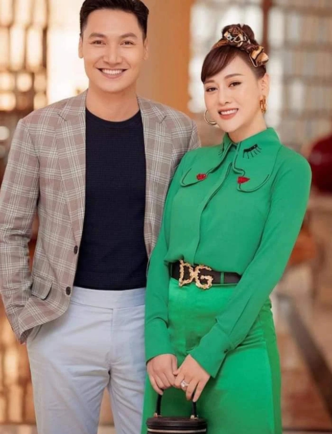 4 couples were criticized on the Vietnamese screen: Nam - Long 