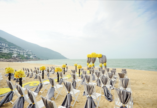 Bóc giá thử chi phí tiệc cưới trong resort Đà Nẵng được Ngô Thanh Vân và chồng trẻ mà choáng váng - Ảnh 3.