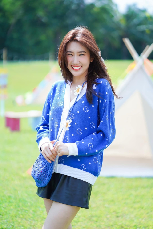 Bị đồn yêu đương sau Running Man, Jun Phạm bất ngờ đăng ảnh chụp với Thúy Ngân, nói gì mà netizen rần rần - Ảnh 6. Bị đồn yêu đương sau Running Man, Jun Phạm bất ngờ đăng ảnh chụp với Thúy Ngân, nói gì mà netizen rần rần - Ảnh 6.